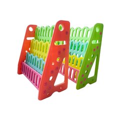 ชั้นวางหนังสือสีสดใส