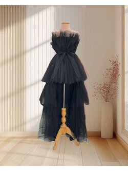 (PRE-LOVED) ราตรีสั้นสีดำ ผ้ามุ้งกระโปรงหน้าสั้น หลังยาว ไซส์ S