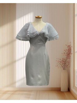ราตรีสั้นสีเทา แต่งคอระบายผ้าแก้ว ไซส์ L