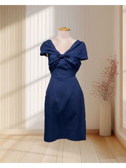 (PRE-LOVED) ราตรีสั้นสีกรมสายเดี่ยวรวบโบว์2ชั้น อ้อมแขนผ้าบาบี้ XL