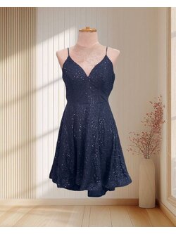 (PRE-LOVED) ราตรีสั้นสีกรม ปักเลื่อม สายเดี่ยว โชว์หลัง ไซส์ S