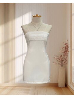 เดรสสั้นสีขาว เกาะอก แต่งขนมิ้งค์ ไซส์ S