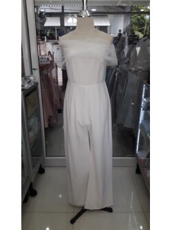 ราตรียาวสีขาวขายาวปาดไหล่(M) (อก32-36เอว28-32สะโพก40-41)