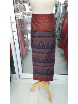 ผ้าถุง ผ้าไหมมัดหมี่แดงม่วง