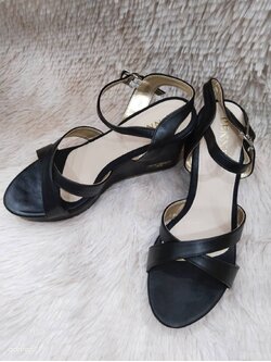 รองเท้าคัชชูส้นเตารีดดำ38