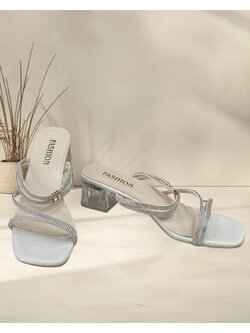 รองเท้าส้นแก้วสีขาว สายเพชร สูง 2 นิ้ว ไซส์ 41