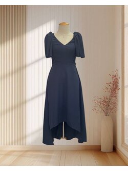 ราตรีสั้นสีกรม แต่งโบว์ที่ไหล่ กระโปรงหน้าสั้น หลังยาว ไซส์ S