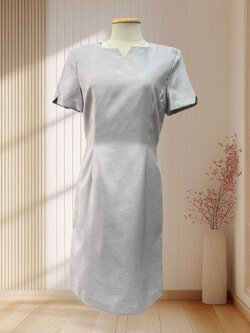 เดรสสั้นสีเทา แขนกุด ผ้าไหมเทียม กระโปรงทรงสอบ ไซส์ S