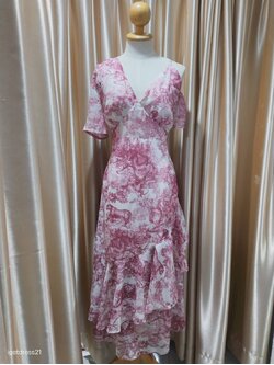 เดรสยาว สายเดี่ยวปาดไหล่ 1 ข้าง พิมพ์ลายสัตว์ป่าสีชมพูไซส์ XL