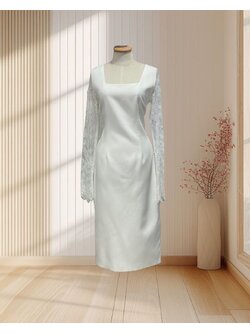 เดรสยาวสีขาว คอเหลี่ยม แขนยาวผ้าลูกไม้ ไซส์ L