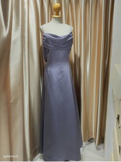 (PRE-LOVED) ชุดราตรียาวสายคู่ สีม่วง XL