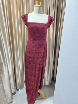 (PRE-LOVED) ยาวแดงกลิตเตอร์มีแขน L มือ2