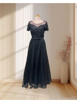 (PRE-LOVED) ราตรียาวสีดำมีแขนอกซีทรูกระโปรงมุ้ง(ฟรีไซส์) มือ2