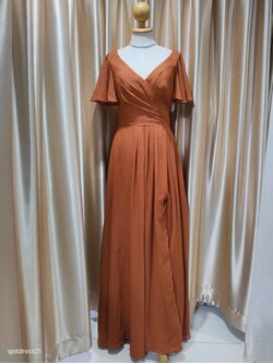 (PRE-LOVED) ชุดราตรียาวชีฟองสีส้มปิดแขน F