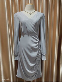 (PRE-LOVED) ราตรีสั้นสีเทาแขนยาว (S) มือ2