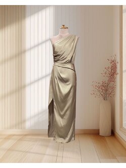 (PRE-LOVED) ราตรียาวสีน้ำตาล บ่าเฉียง จีบสะโพก ผ้าเครปซาติน ไซส์ S