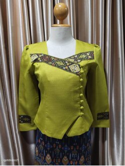 เสื้อผ้าไหมลาวสีเขียว34