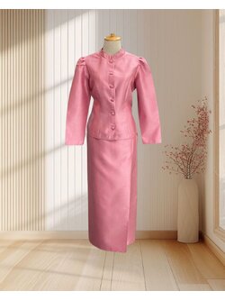 ชุดไทยจิตรลดา สีชมพู ผ้าไหม + กระโปรงผ้าถุงสำเร็จ ไซส์ L