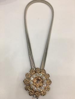 เข็มขัดสีเงิน