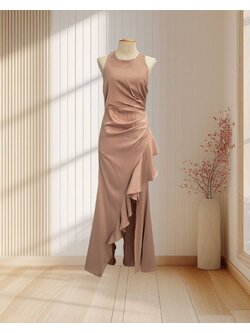 (PRE-LOVED) ชุดราตรียาวสีน้ำตาลแขนกุด M