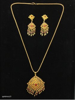 เซทสร้อยต่างหูชุดไทย