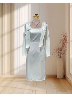 (PRE-LOVED)ชุดราตรีสั้นสีขาวแขนยาวคอเหลี่ยมไหล่โบว์2ข้าง (M)