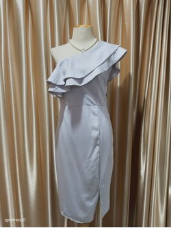 (PRE-LOVED) สั้นเทาไหล่เบี่ยงระบาย2ชั้น(M)