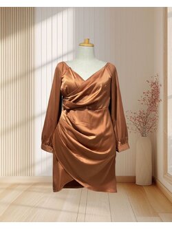 (PRE-LOVED) ชุดราตรีสั้นสีน้ำตาลแขนยาว 3XL