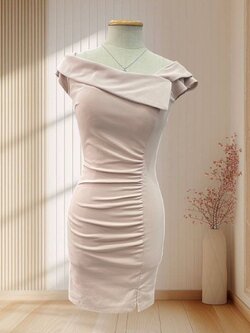 เดรสสั้นสีครีมรัดรูป เปิดไหล่ ไซส์ XS