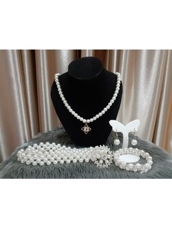 เซตสร้อยมุก