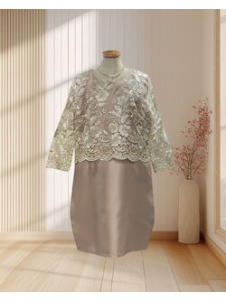 (PRE-LOVED) ชุดเดรสแม่เจ้าสาวสีชมพุอ่อน ปักผ้าลูกไม้ ไซส์ 2XL