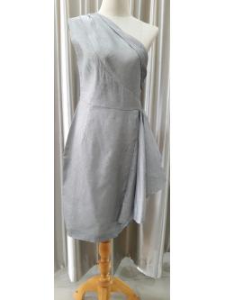 (PRE-LOVED) ชุดราตรีสั้นสีเทา(M)