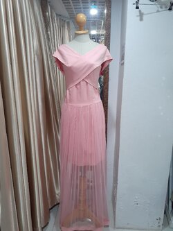 ชุดราตรียาวสีชมพูปาดไหล่กระโปรงสั้นคลุมมุ้งยาว (XL)