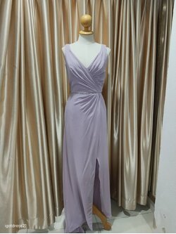 (PRE-LOVED) ชุดราตรียาวชีฟองสีม่วงอ่อน เอวเพชร M
