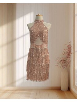 ราตรีสั้นสีชมพูโรสโกลด์ ปักเลื่อม พริ้วๆ ไซส์ M