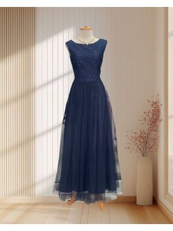 (PRE-LOVED) ราตรียาวสีกรม ผ้ามุ้ง ปักเลื่อมลูกปัด ไซส์ M