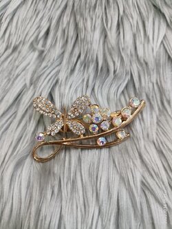 เข็มกลัด