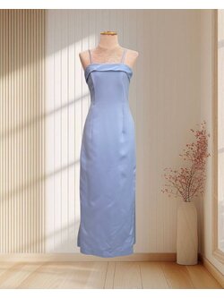 (PRE-LOVED) ราตรียาวสีฟ้า สายเดียวเข้ารูป ด้านหลังแต่งกระโปรงพองๆ ไซส์ S