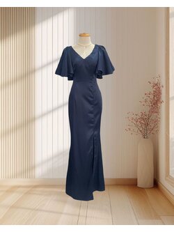 (PRE-LOVED) ราตรียาวสีกรม คอวี แขนกระดิ่ง ผ้าเงา ไซส์ XL