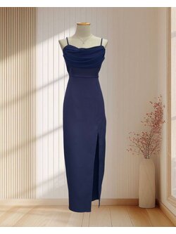 (PRE-LOVED) ราตรียาวสีกรม สายเดี่ยวคอถ่วง ไซส์ XL