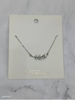 สร้อยจี้เพชรเงิน