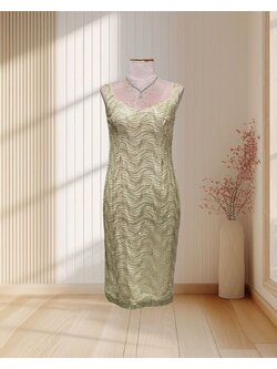 (PRE-LOVED) ราตรีสั้นทอง แขนกุด แต่งเลื่อม กลิตเตอร์ ไซส์ L