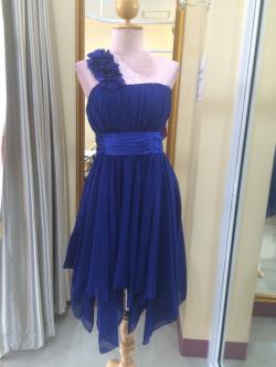 น้ำเงินยาวชีฟองไหล่ดอกไม้ กระโปรงชายหลิ้ว(ฟรีไซส์)