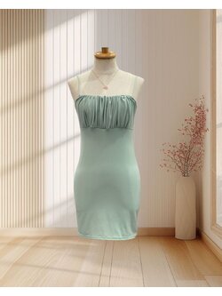 (PRE-LOVED) มินิเดรสสีเขียว สายเดี่ยว ผ้ายืด ไซส์ S