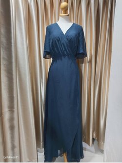 (PRE-LOVED) ชุดราตรียาวชีฟองป้ายกลม L