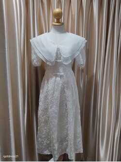 เดรสสั้นสีครีม แขนตุ๊กตา ผ้าลูกไม้ทั้งตัว คอปกซีทรู 2 ชั้น ลูกคุณหนูสุดๆ ไซส์ S