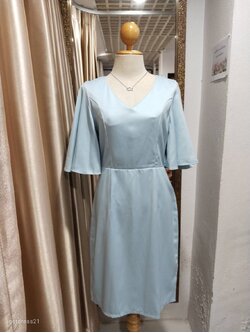 ราตรีสั้นมีแขนสีฟ้า L