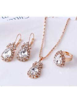 เซตสร้อยเพรชสร้อยทอง+จี้เพรช+ต่างหู+แหวน