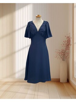 ราตรีสั้นสีน้ำเงิน คอวี ทรงยอดฮิต ไซส์ S