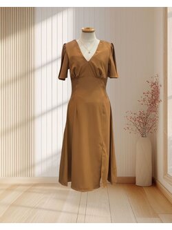 ราตรีสั้นสีน้ำตาล คอวี ทรงยอดฮิต ไซส์ S